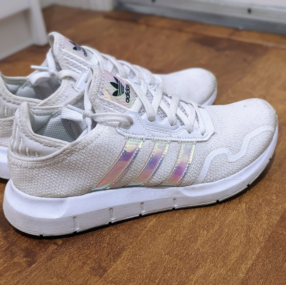 Adidas womens size 6